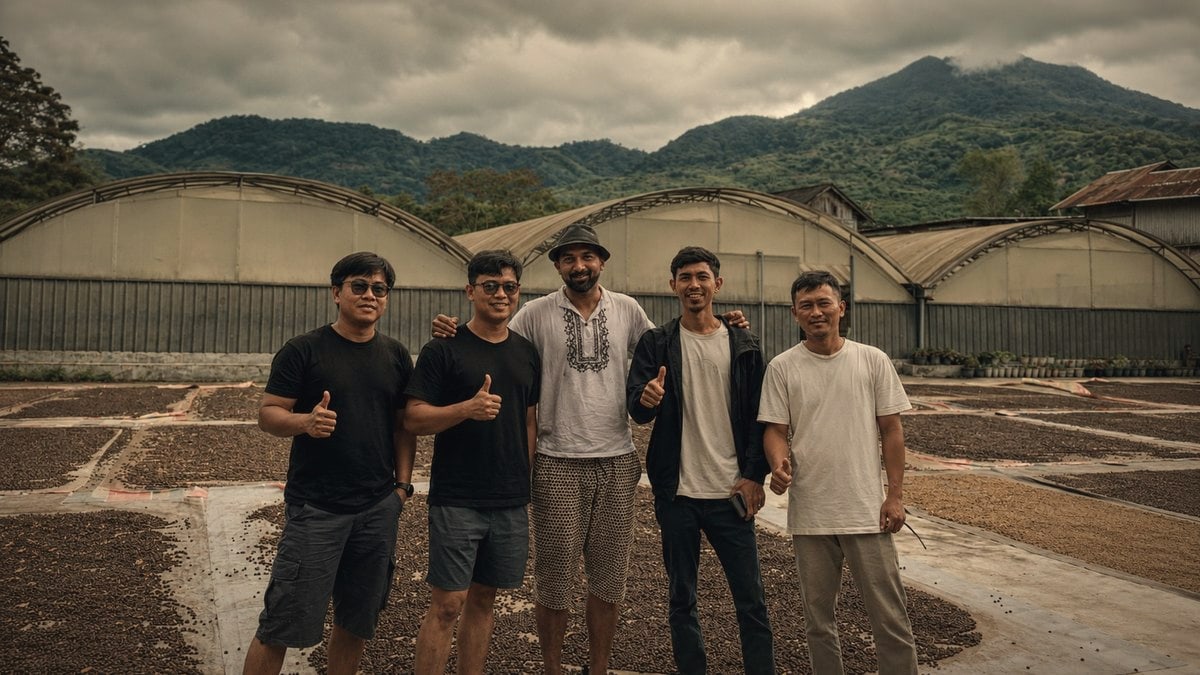 Gayo Wild's founder with the farming families who gather the coffee